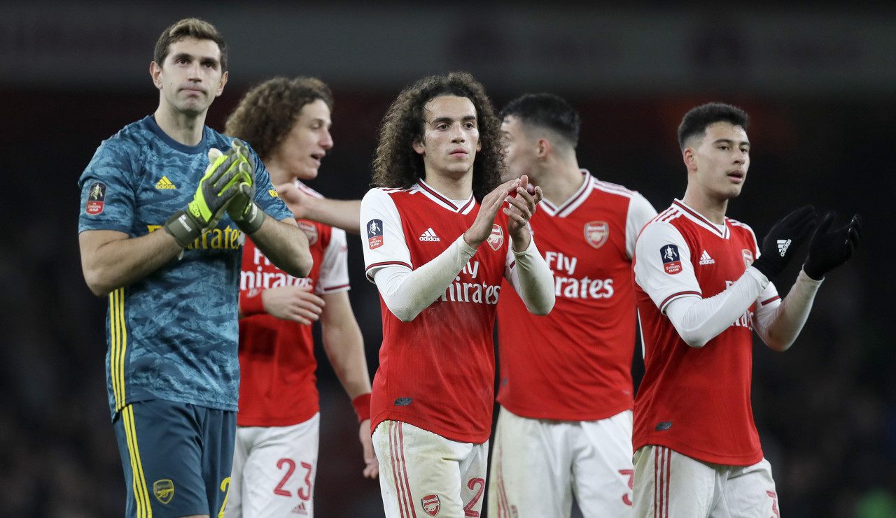 阿莱格里：现在欧冠资格要74分；魔笛会为传球失