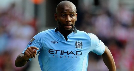 还没人认领吗？GTA雕像神似被永罚大剑贯穿的米德拉