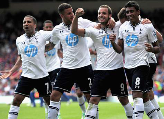 中超-莱昂纳多传射建功 上海海港战胜深圳新鹏城