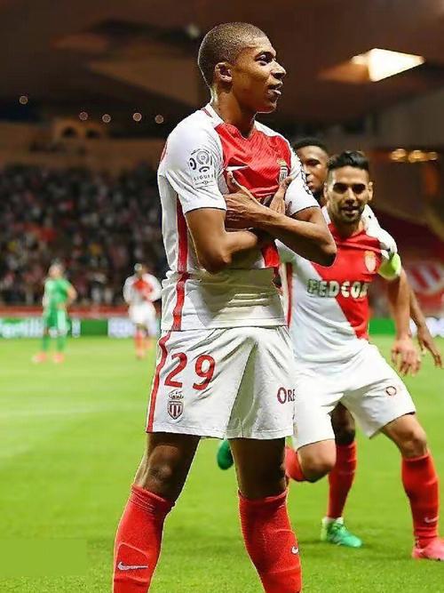 不死火鸟振翅！凤凰敢达（能力解放）加入《敢达争锋对决》