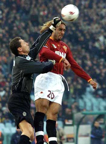 世体：若皇马在周五14点前提出投诉，西蒙尼可能被停赛&罚款